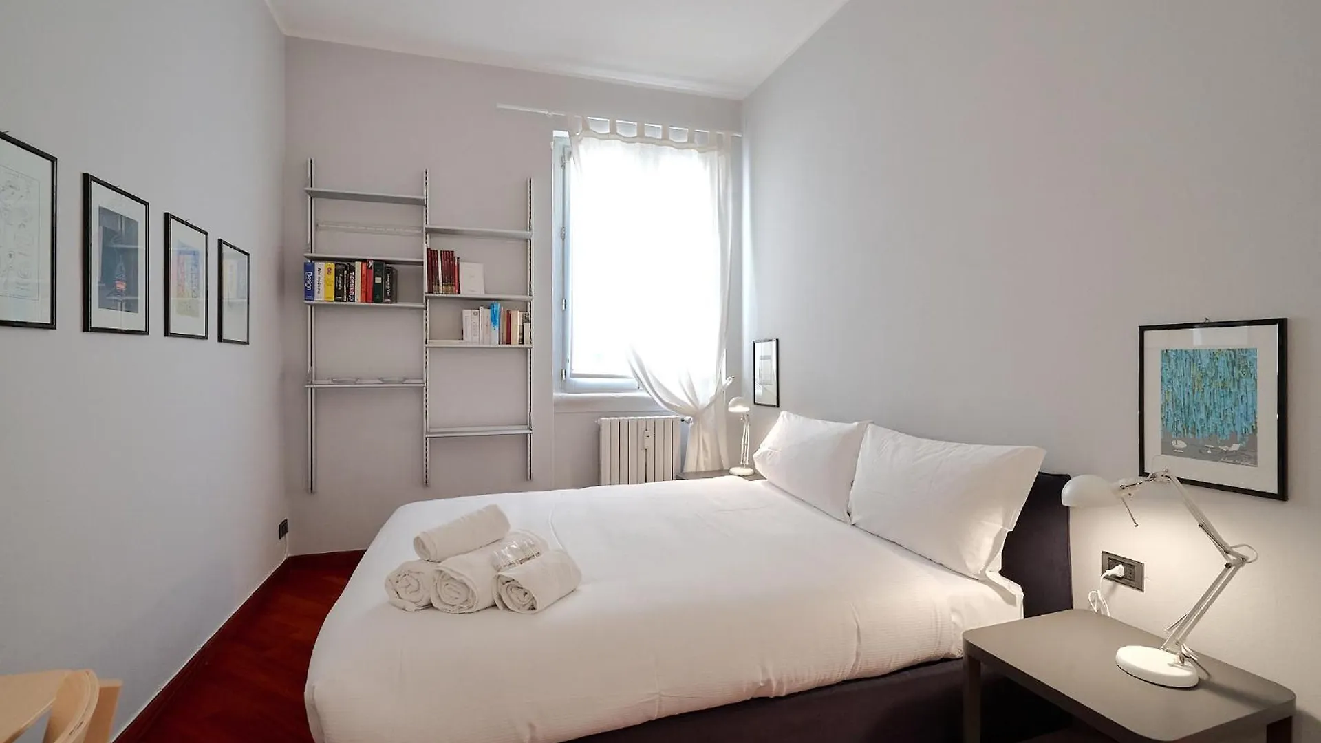 Xenia Apartments - Intimate Apartment 10 Min From Duomo Milan Italy